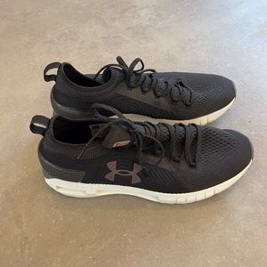 UNDER ARMOUR NOVA TENNIS SHOES